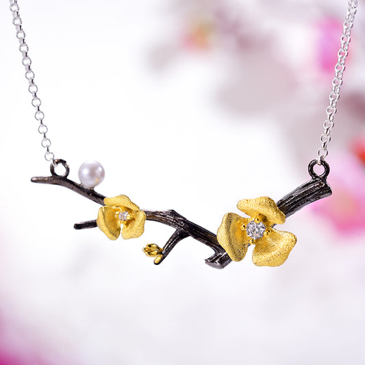 Ema Tree Branch Natural Zircon Necklace