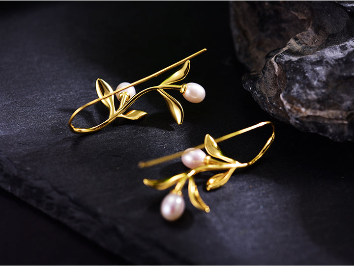 18k Gold-Plated Shell Drop Earring