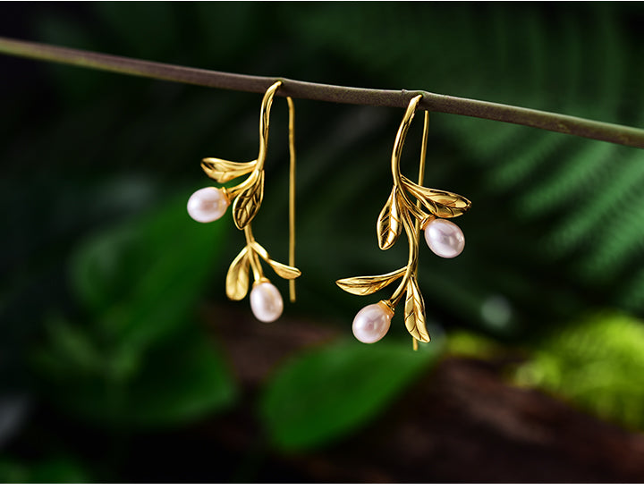 18k Gold-Plated Shell Drop Earring